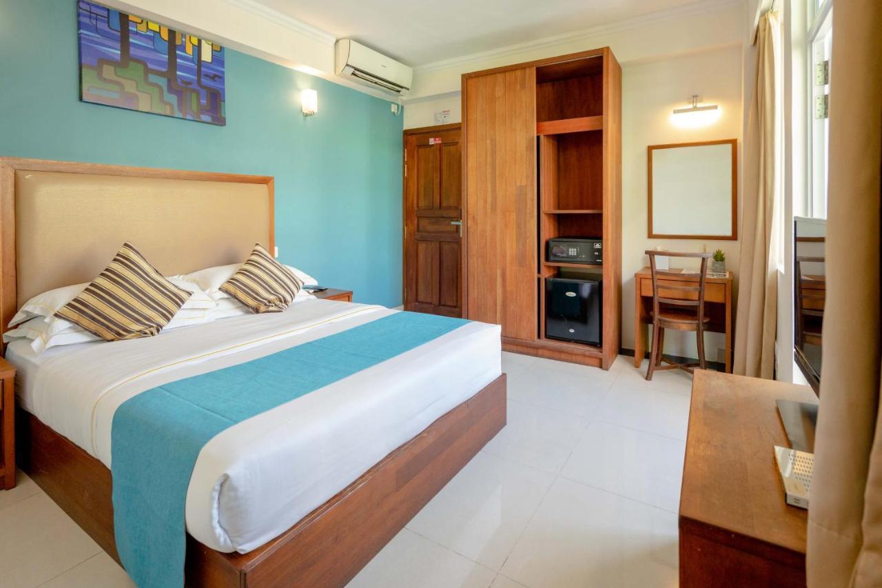 Noomoo Hulhumale Hotel Exterior photo