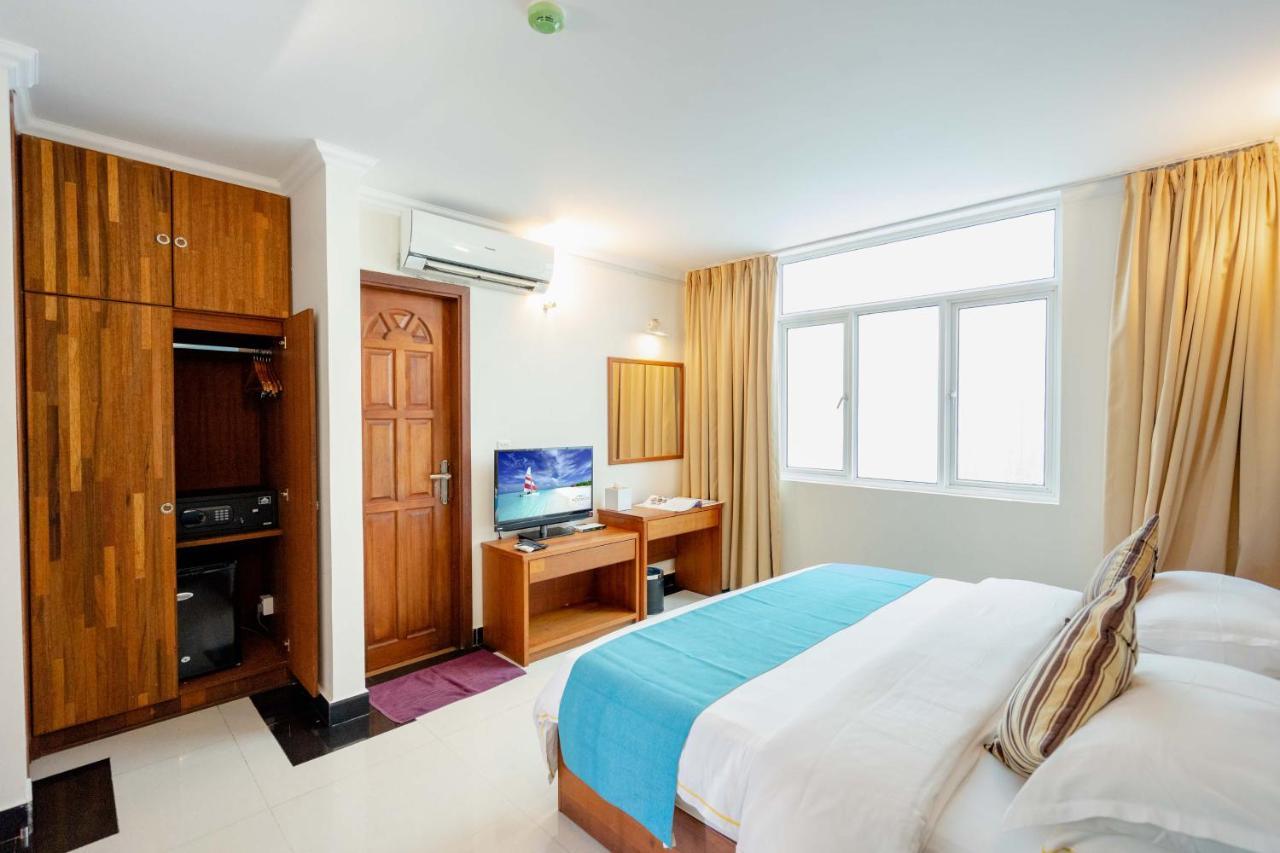 Noomoo Hulhumale Hotel Exterior photo