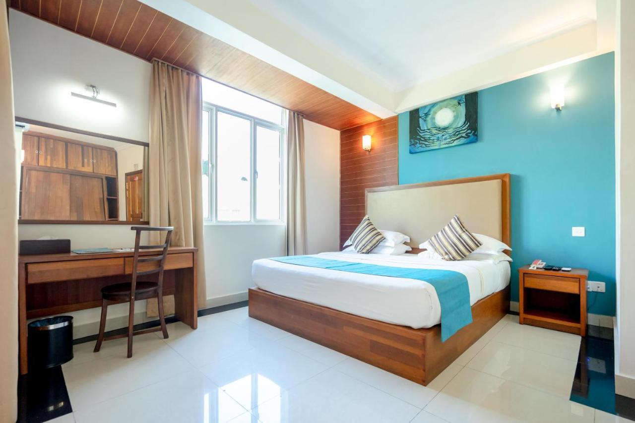 Noomoo Hulhumale Hotel Exterior photo